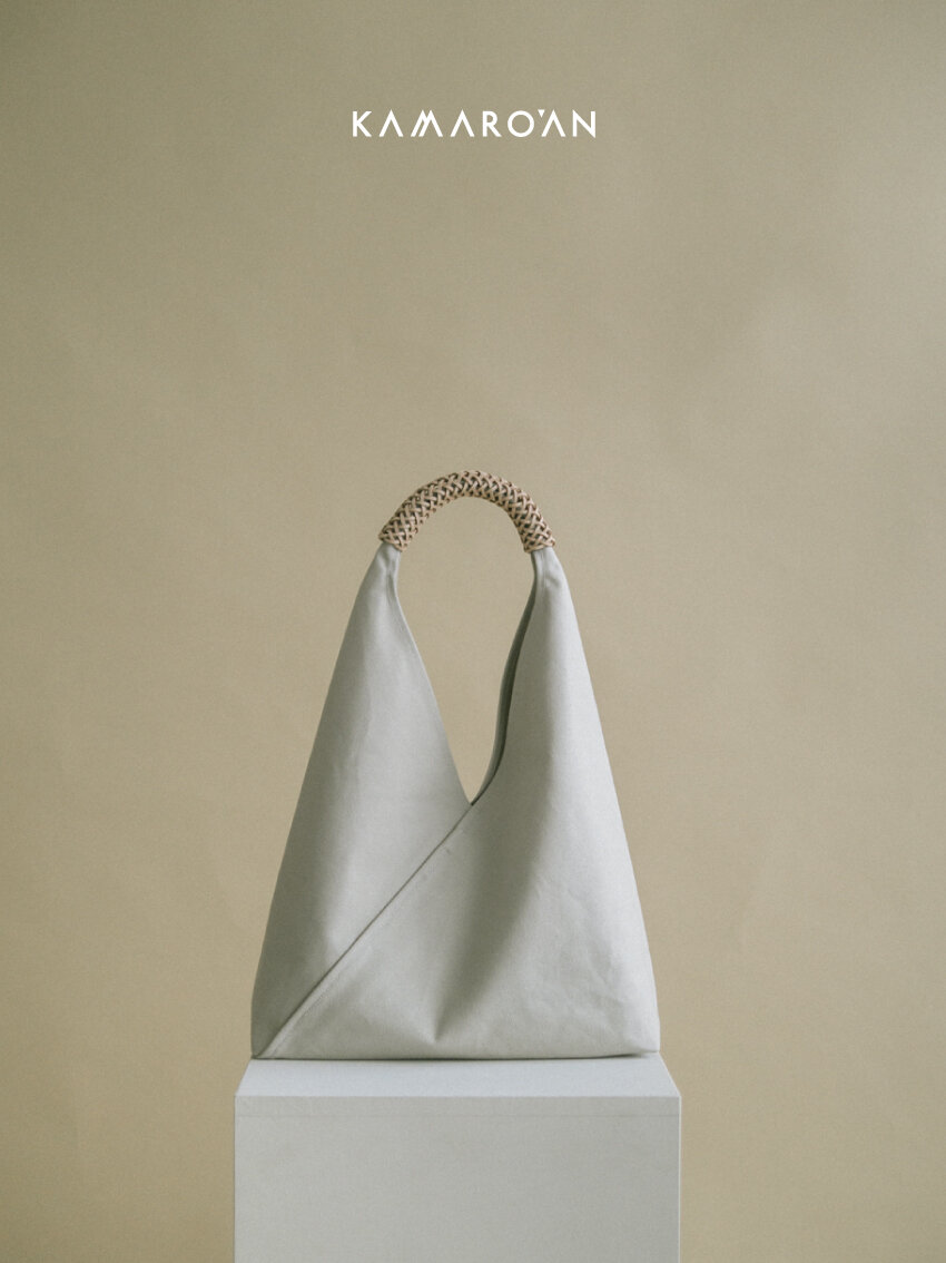 KAMARO'AN Woven Triangle Bag (Large) — KEKI ET BIJOUX